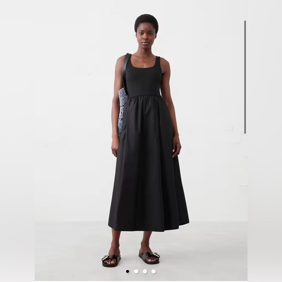 Banana Republic Dresses & Skirts - Banana Republic Mixed Media Midi Dress